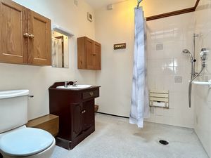 Annexe En-suite- click for photo gallery